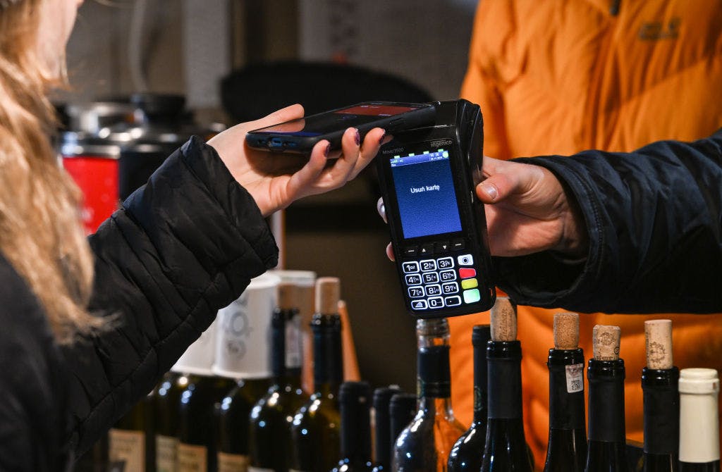 Fintech stocks fall on tariff news thumbnail