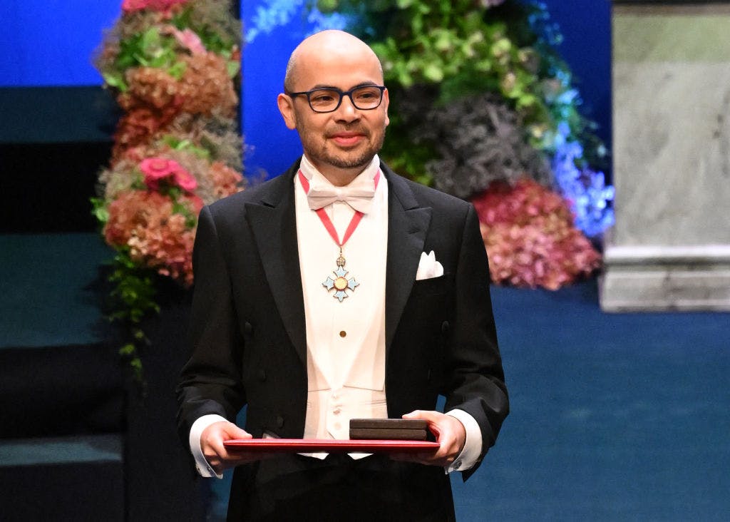 Report: Google’s DeepMind is withholding AI research for competitive advantage thumbnail