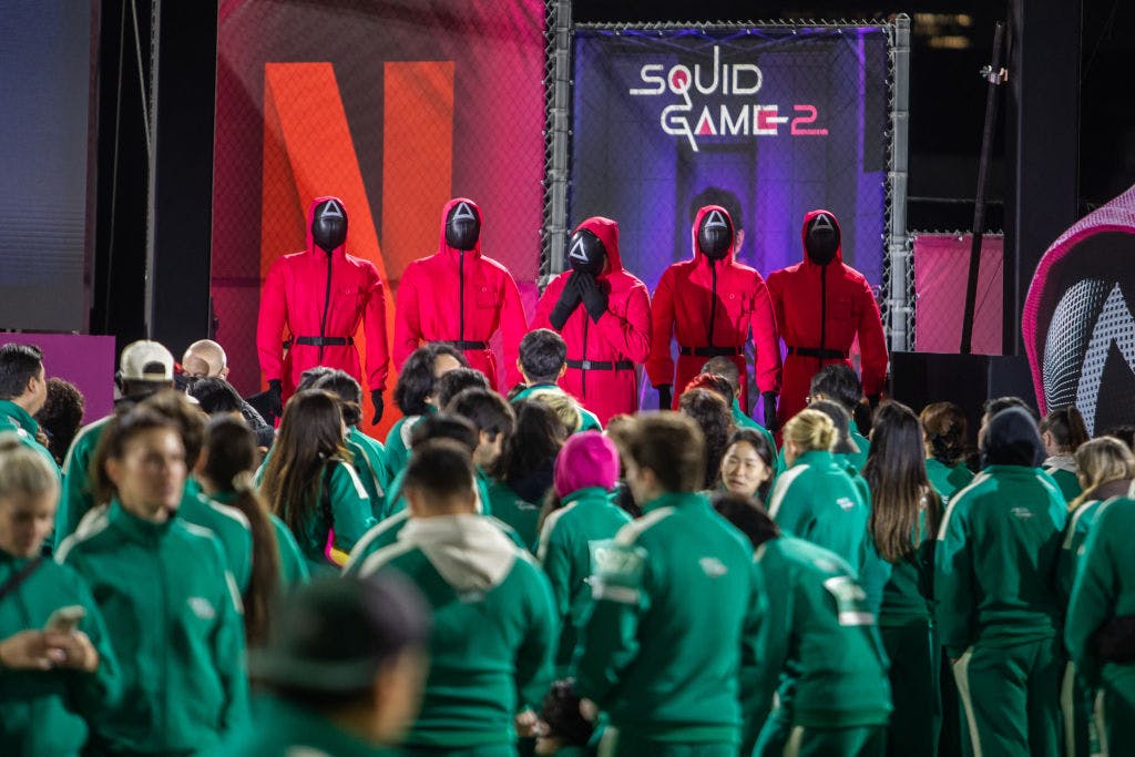  Netflix, Disney, and other media giants slide as Trump claims he’ll slap 100% tariff on foreign-made films thumbnail