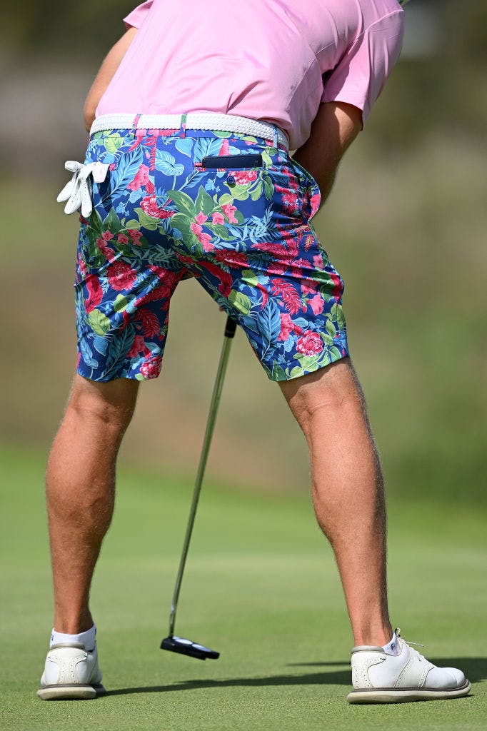 The stocks that investors love to hate are getting shellacked thumbnail