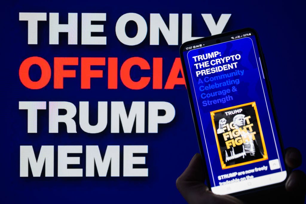 More than 700 copycat meme coins have been sent to Donald Trump’s wallet in the last 3 weeks thumbnail
