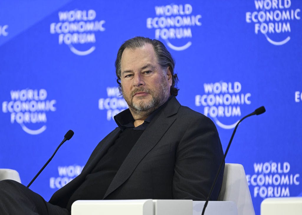 Salesforce drops despite Q2 beat as guidance disappoints and AI investments are yet to bear fruit thumbnail