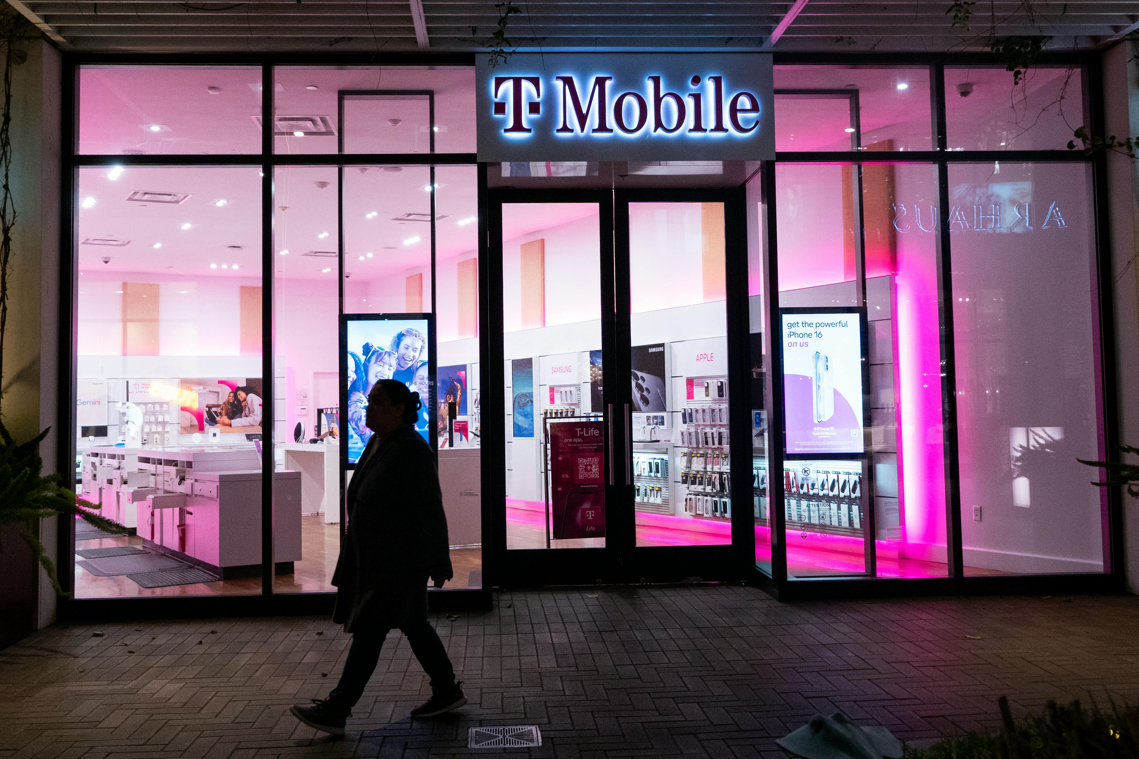T-Mobile At Westfield UTC In San Diego