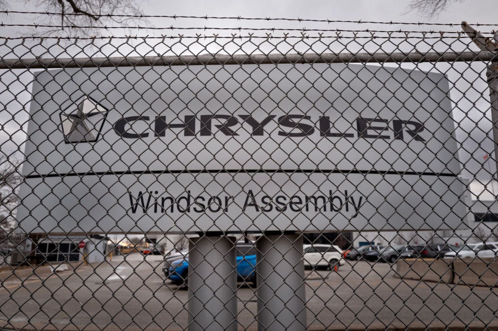 Stellantis to lay off hundreds in US, pause work at plants in Mexico and Canada because of tariffs thumbnail