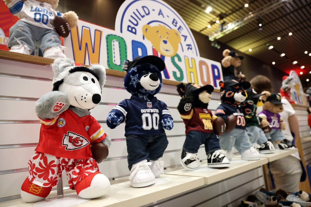 Build‑A‑Bear pops on record Q2 earnings results thumbnail