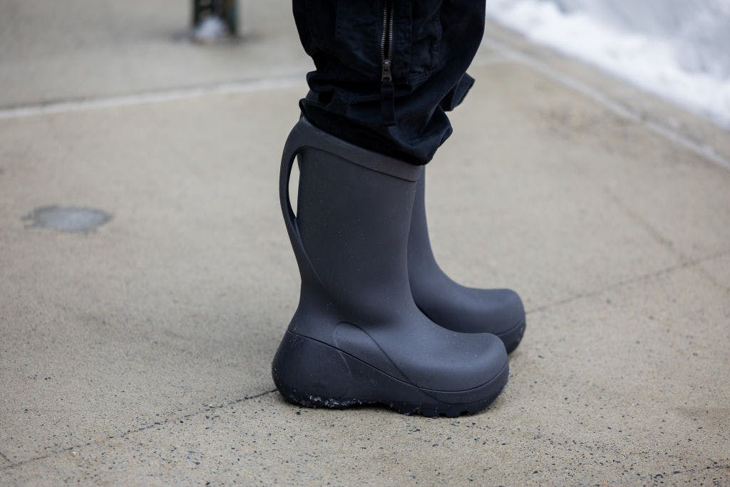 Crocs surges, nearly erasing year-to-date losses as HeyDude sales finally make investors glad thumbnail