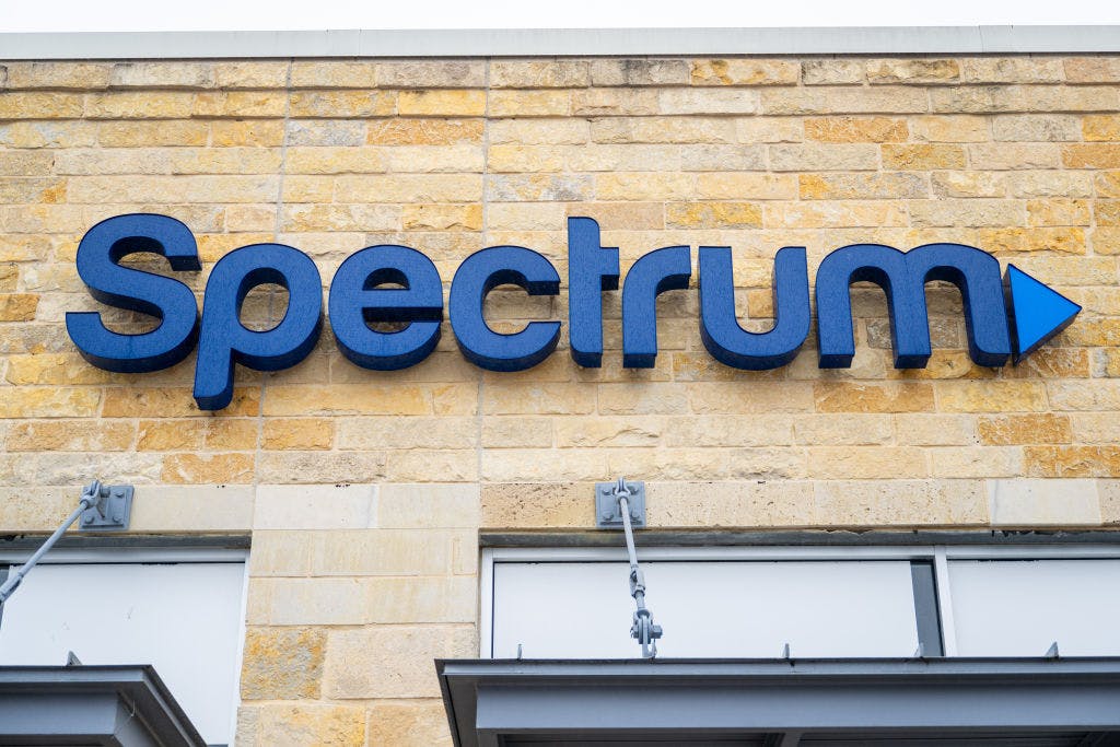 Charter shares pop as subscriber losses come in lighter than feared thumbnail