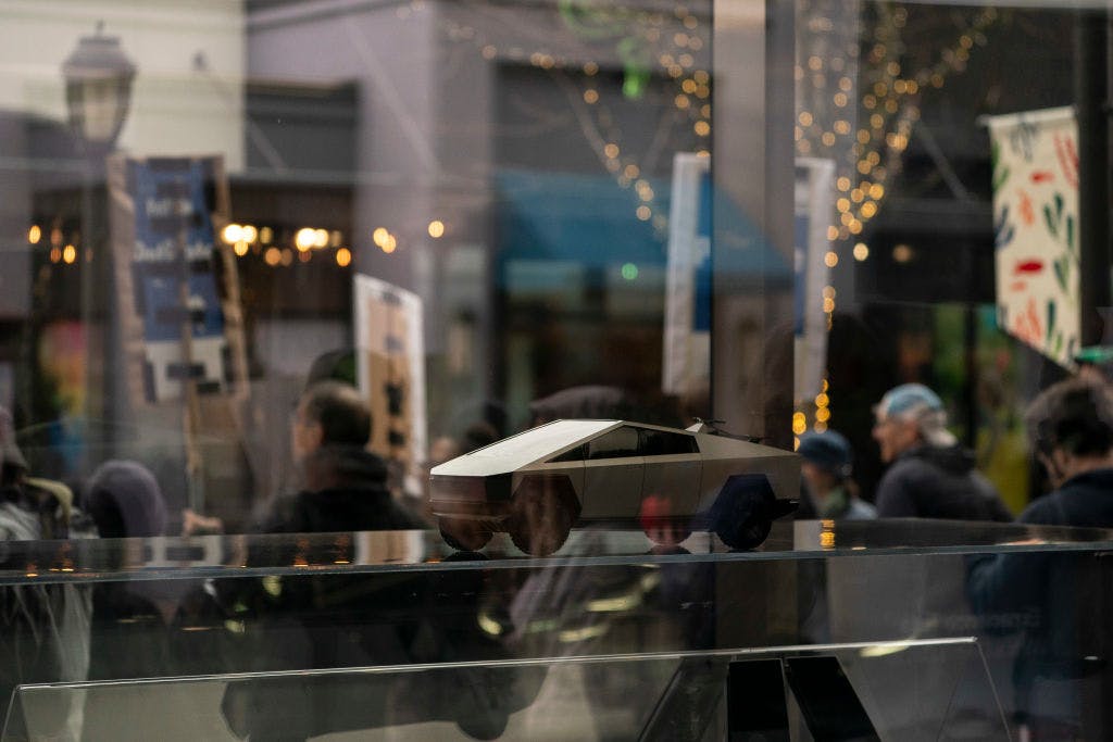 Another indication Cybertruck sales aren’t going well: Tesla is offering free charging for life on Foundation models thumbnail