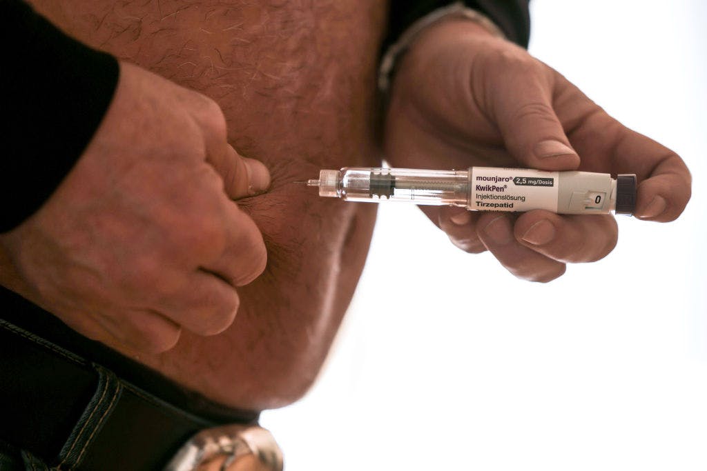 Illustration - Slimming syringe