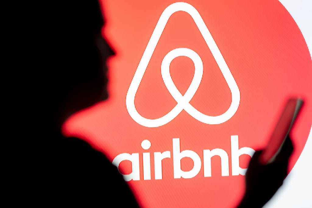 Airbnb will show full price to comply with FTC rule thumbnail
