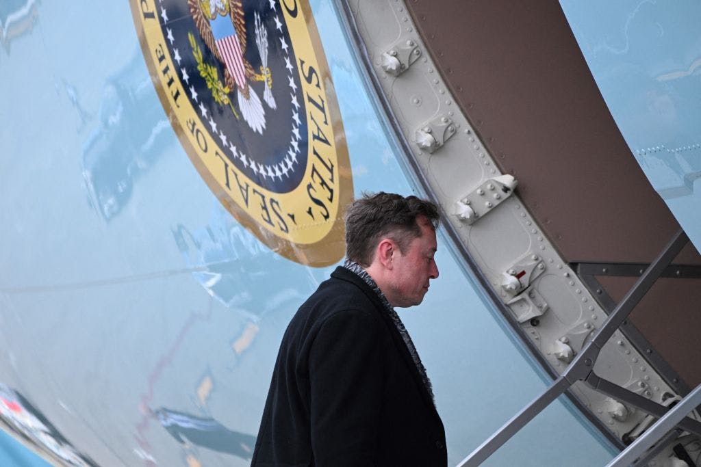 FT: Chinese money is pouring into Musk’s private companies thumbnail