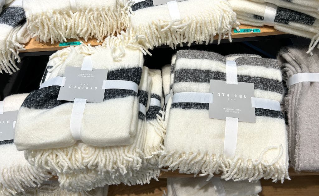 Reassuring US job growth provides a small comfort blanket for traders fretting over tariffs thumbnail