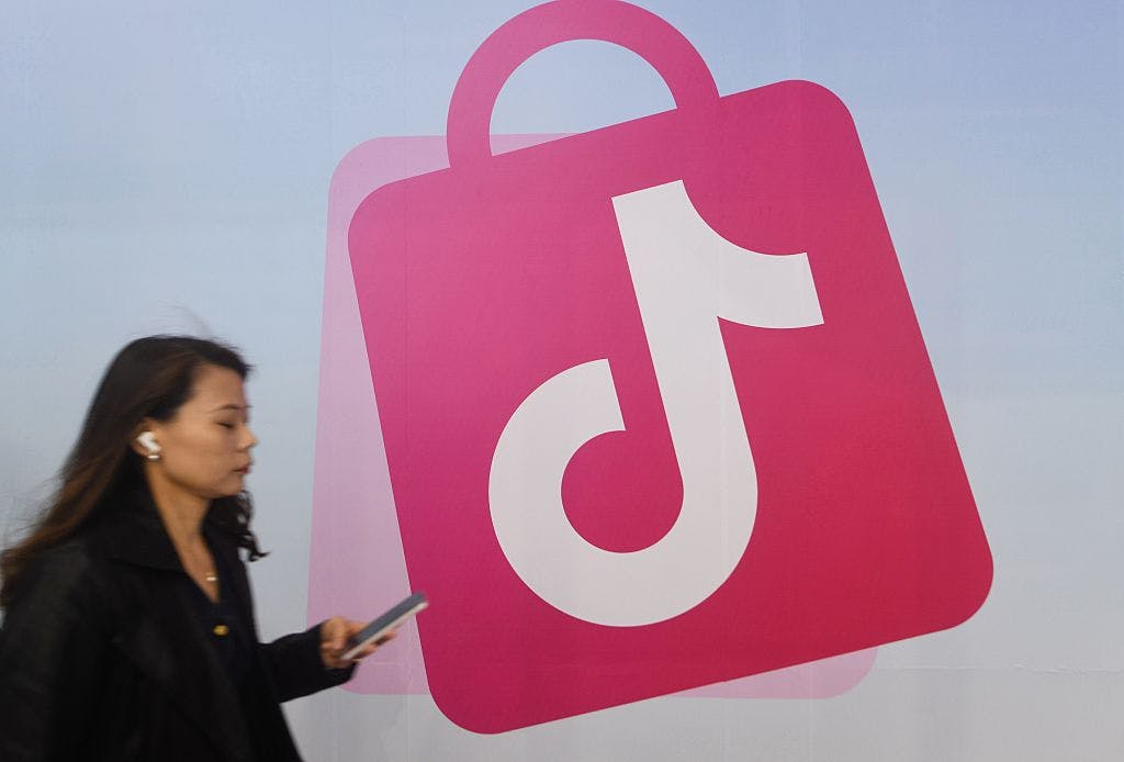 TikTok gets another lifeline as Trump delays the app’s divest-or-ban deadline — again thumbnail
