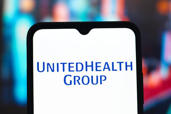 UnitedHealth shares are sinking as the insurer cuts its 2025 outlook thumbnail
