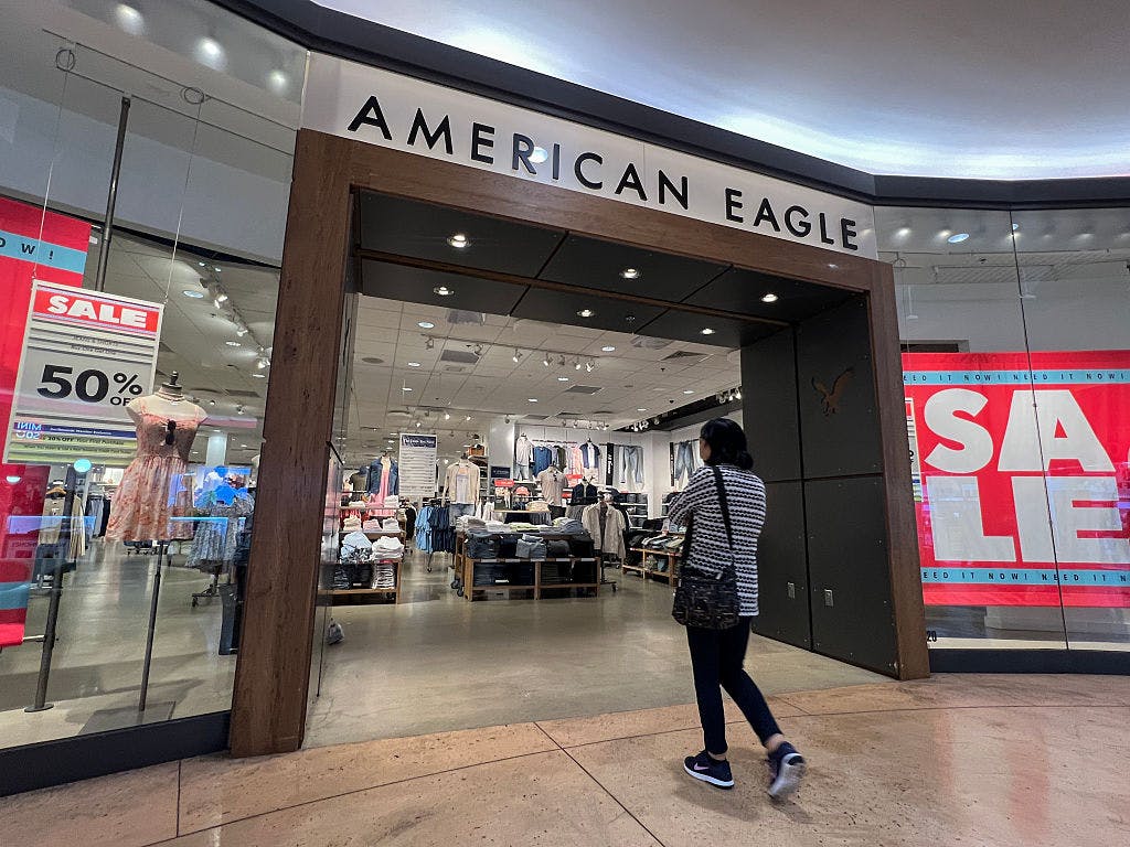 American Eagle storefront with sale sign