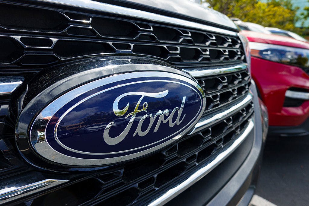 Ford says it’ll extend its employee pricing deal one more month and then probably hike prices thumbnail