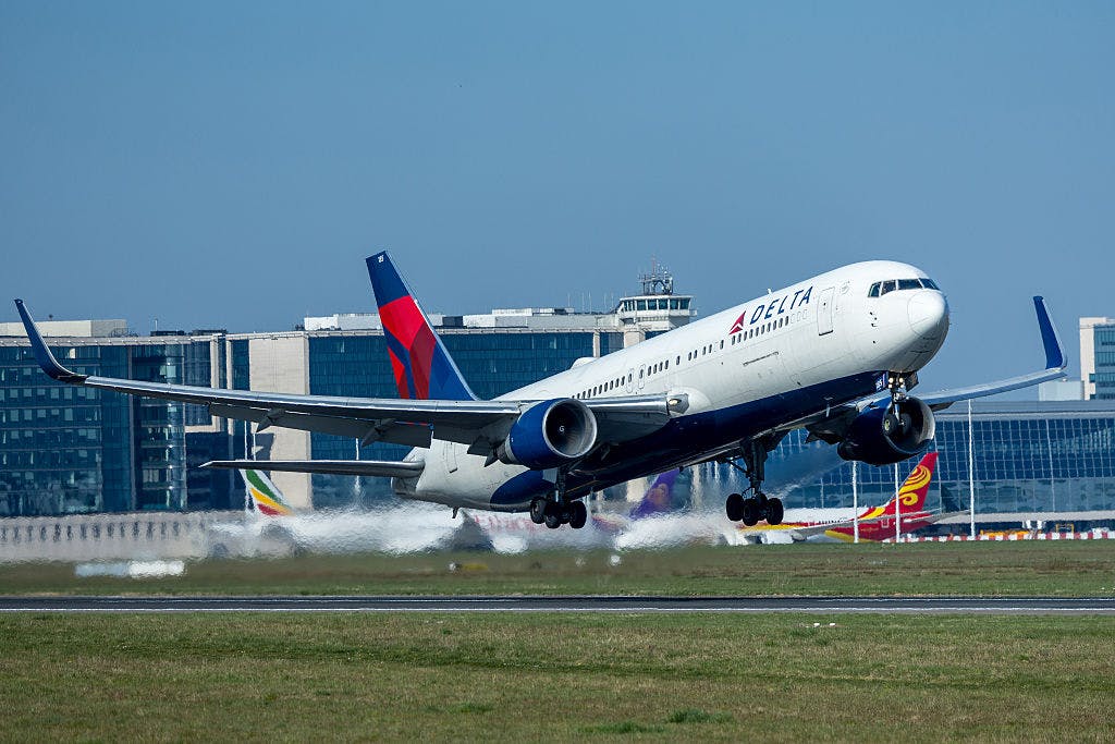 Data broker owned by major airlines sold passenger data to ICE and CBP: Report thumbnail