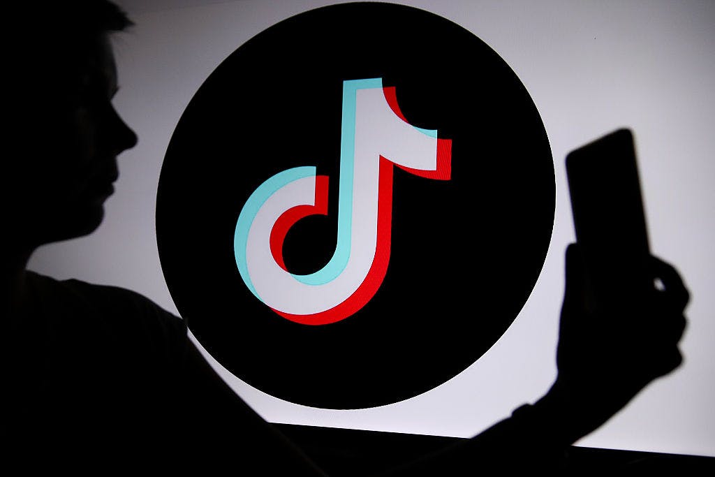 Trump to extend TikTok sale deadline another 90 days thumbnail