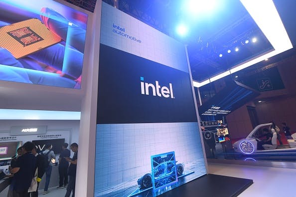 Intel tumbles after second-quarter forecasts disappoint thumbnail