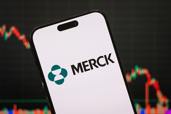 Merck says it will eat $200 million in tariff costs thumbnail