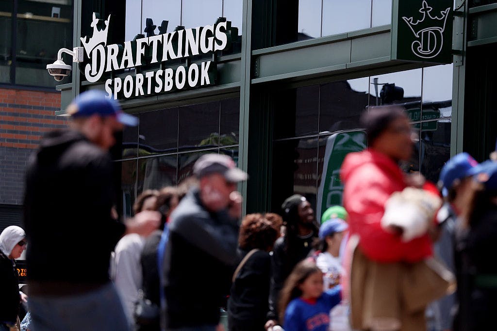 DraftKings and Flutter dip after Illinois unveils surprise tax hike targeting top sportsbooks thumbnail