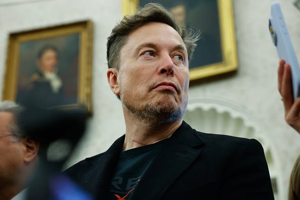 Musk’s xAI sues former employee, alleging theft of trade secrets thumbnail