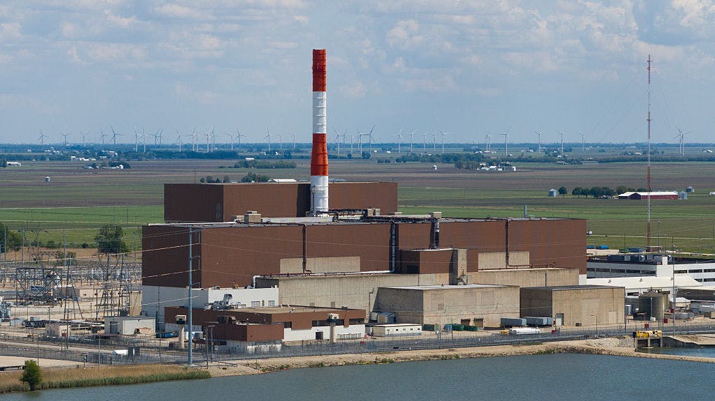 Constellation Energy spikes after sealing 20-year deal to sell nuclear power to Meta for AI thumbnail