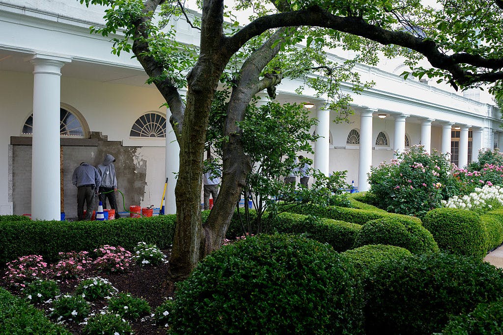 Apple, Amazon, Google, Meta, Microsoft, Nvidia, and Tesla are up after court struck Trump’s tariffs down thumbnail