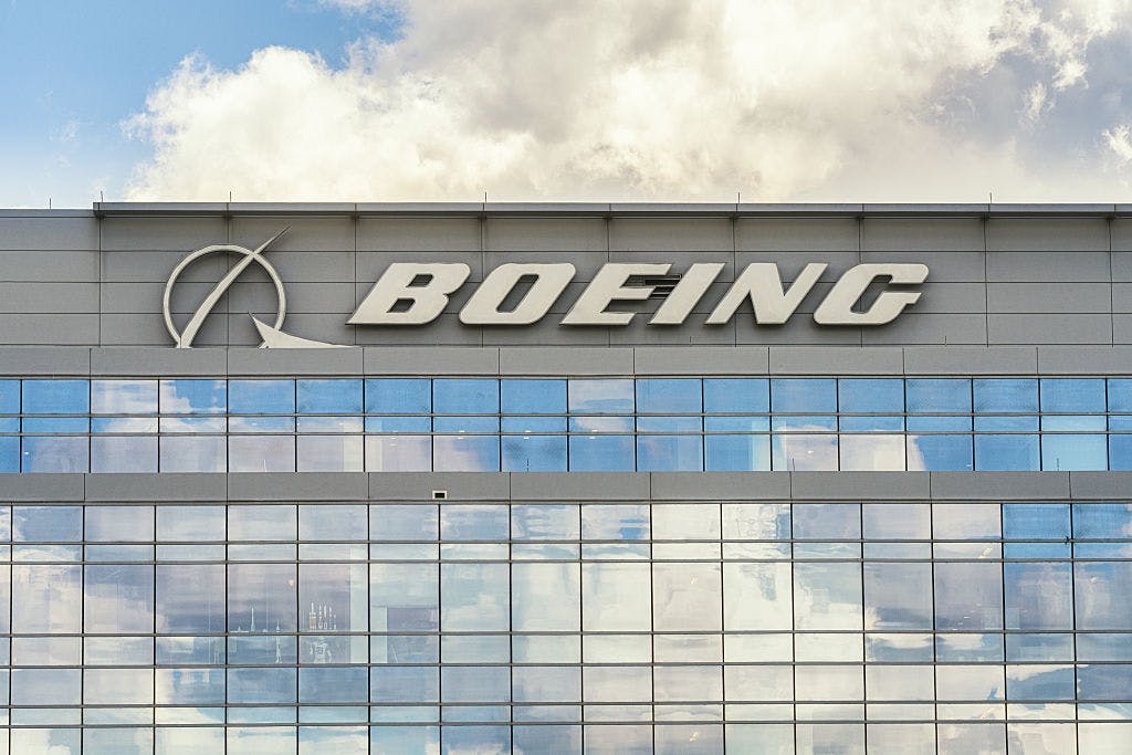 Boeing’s second strike in a year begins as 3,200 fighter jet workers walk off the job thumbnail
