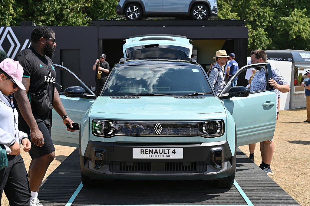 Renault plunges after lowering 2025 profitability guidance thumbnail