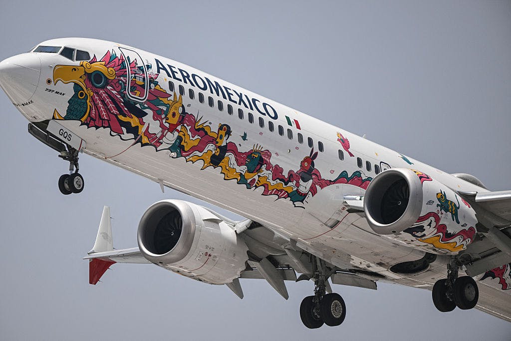 Delta dips as the Trump administration orders the end of its joint venture with Aeromexico thumbnail