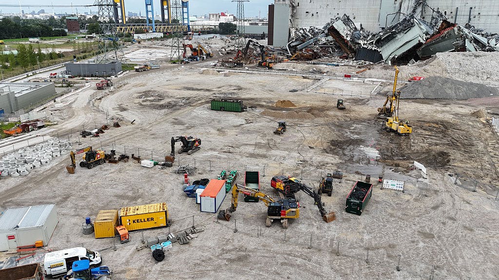 Fermi secures preliminary approval for a low-emissions natural gas plant to meet AI power demands thumbnail