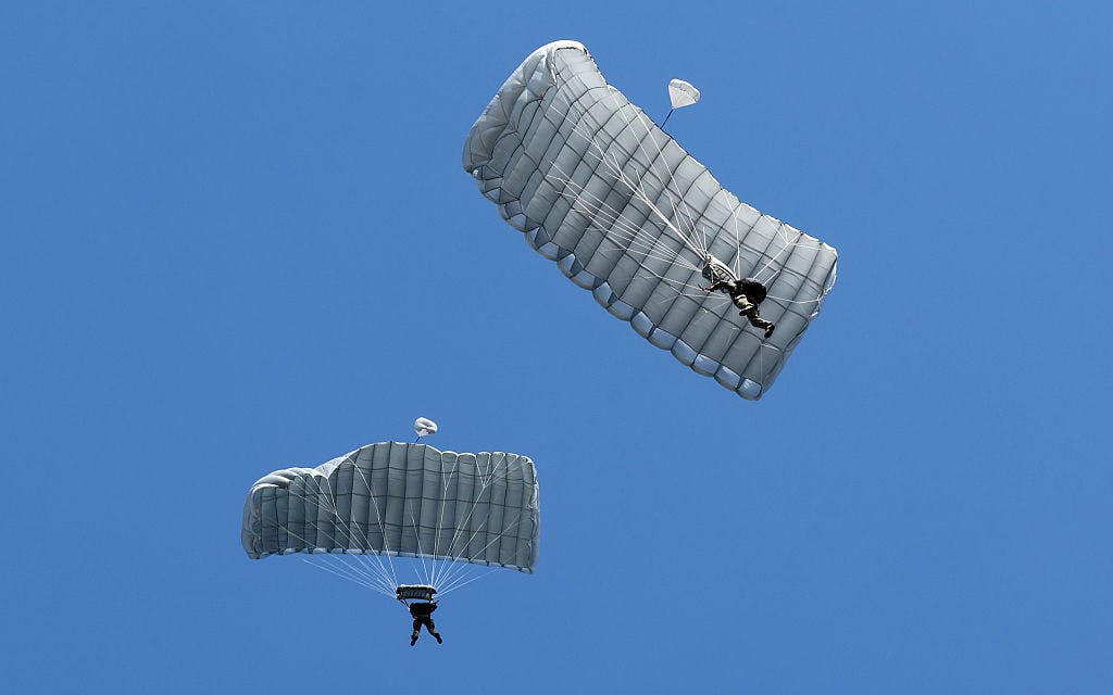 Oracle tumbles in broad pullback for AI trade thumbnail