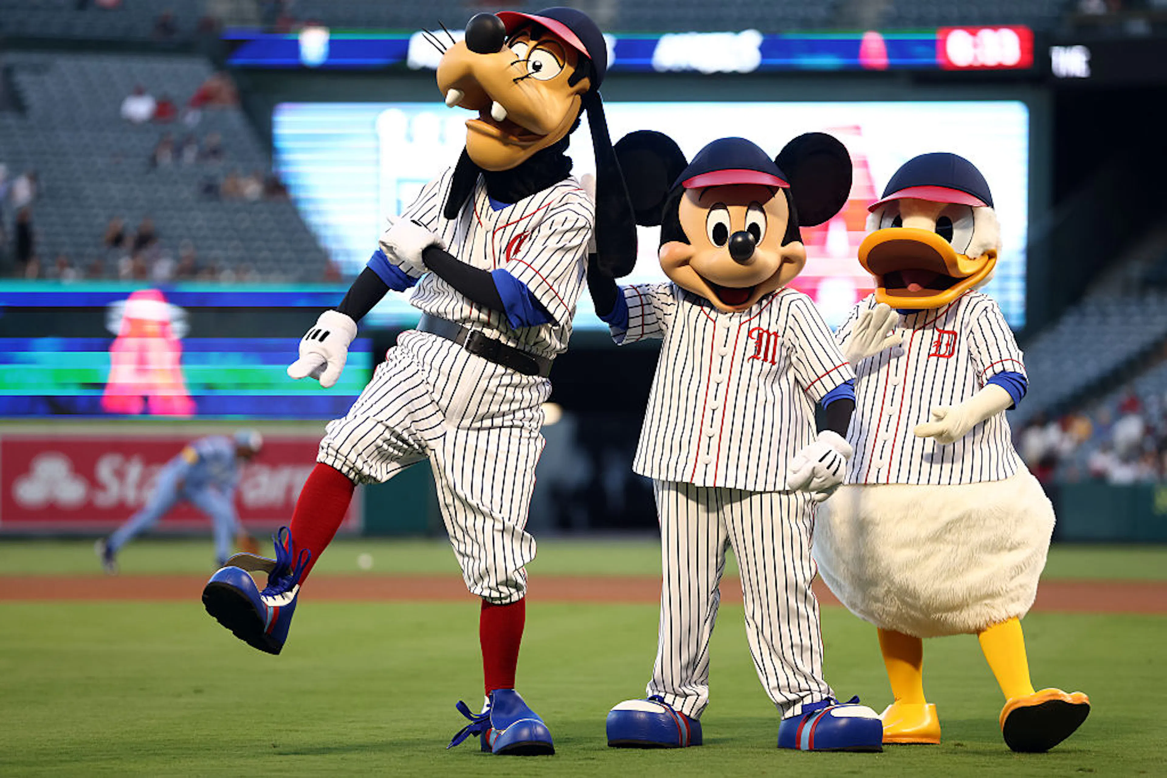 Mickey Goofy Donald baseball