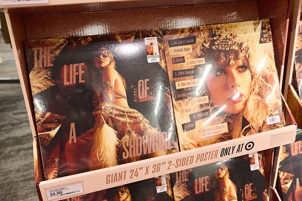 Taylor Swift’s “The Life of a Showgirl” sold five times as many vinyls as the second best-selling album last year