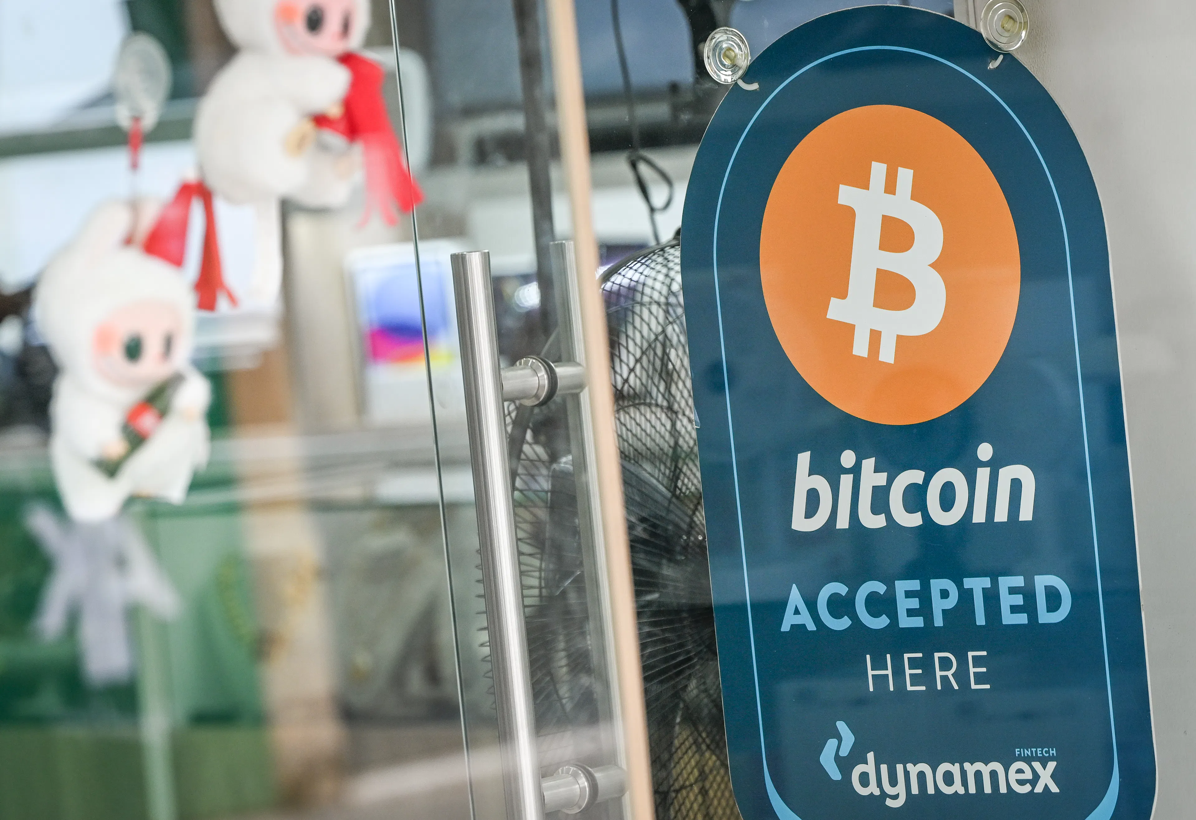 Walking The Divide: Nicosia, The World's Last Divided Capital