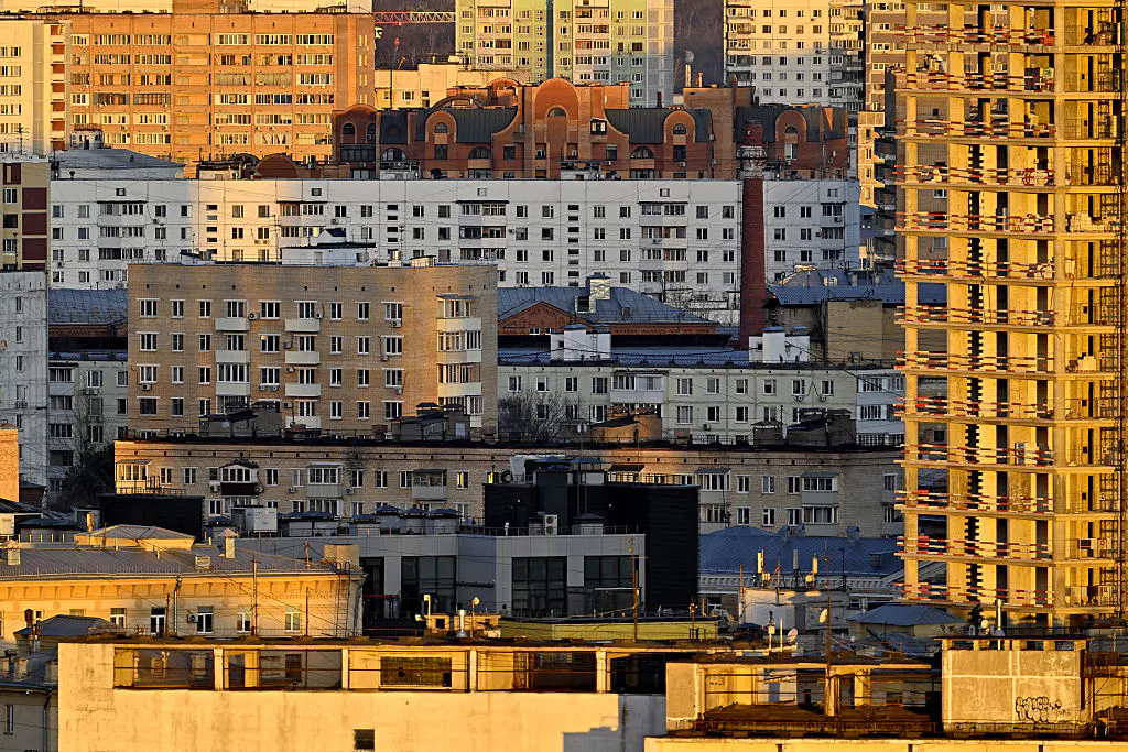 Russia blocks Meta’s WhatsApp, the country’s most popular messaging app thumbnail