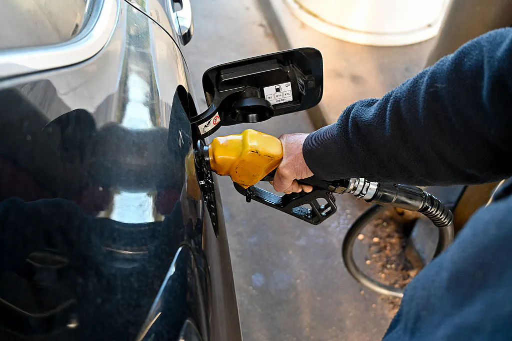 Energy price spike on Mideast war has traders betting on no Fed cuts through June thumbnail