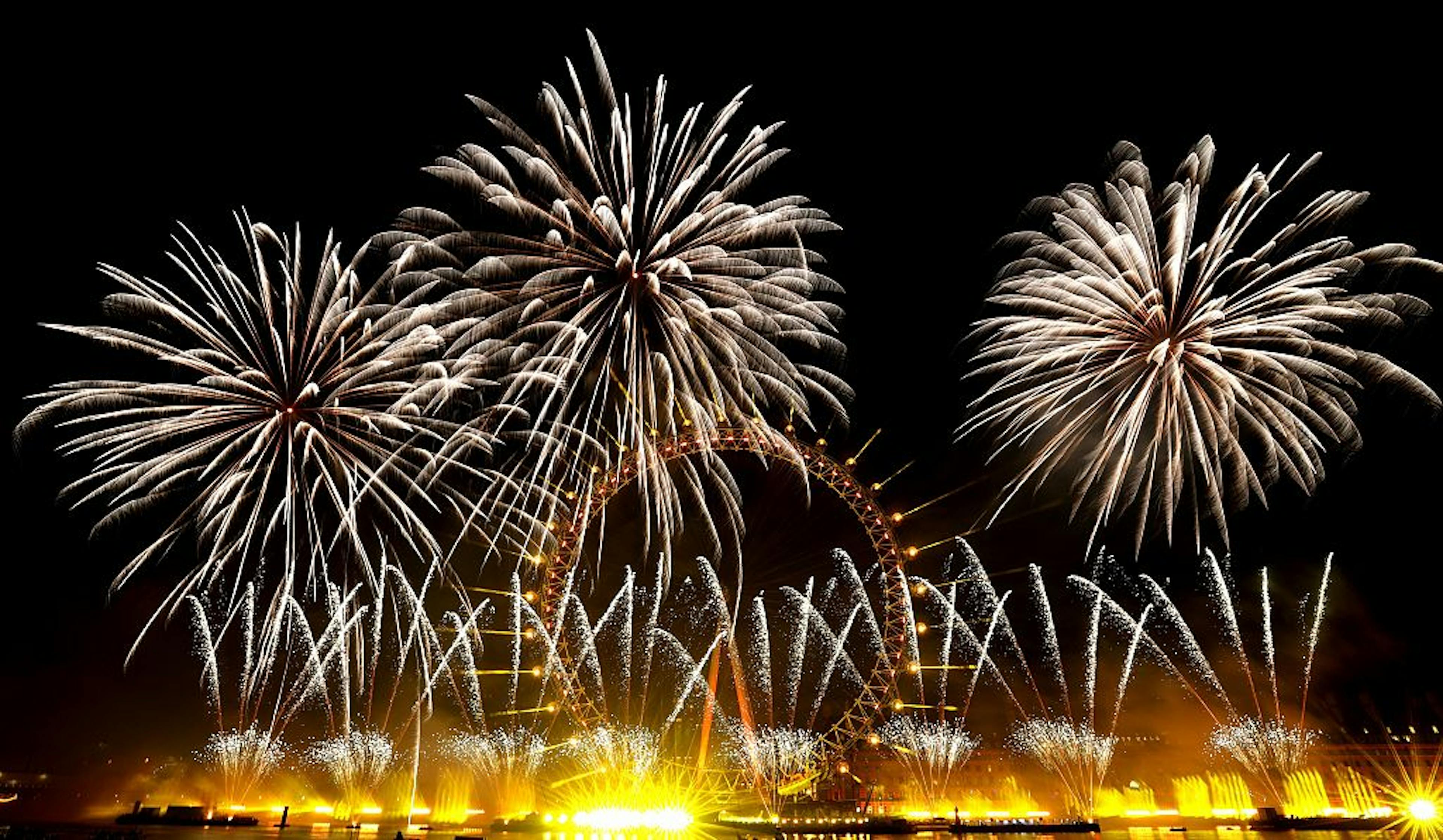 BRITAIN-LONDON-FIREWORKS-NEW YEAR-CELEBRATION