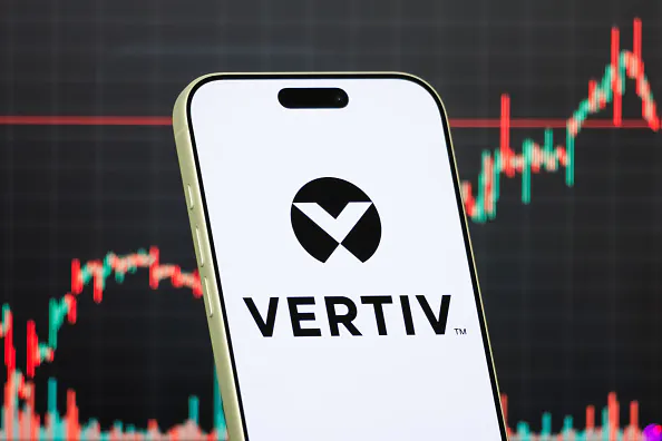 Vertiv falls after Jefferies downgrade, company announces $50 million to expand Ohio manufacturing capacity thumbnail