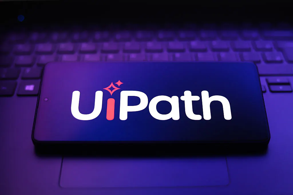 UiPath dips despite revenue beat, as guidance fails to excite analysts about longer-term growth thumbnail