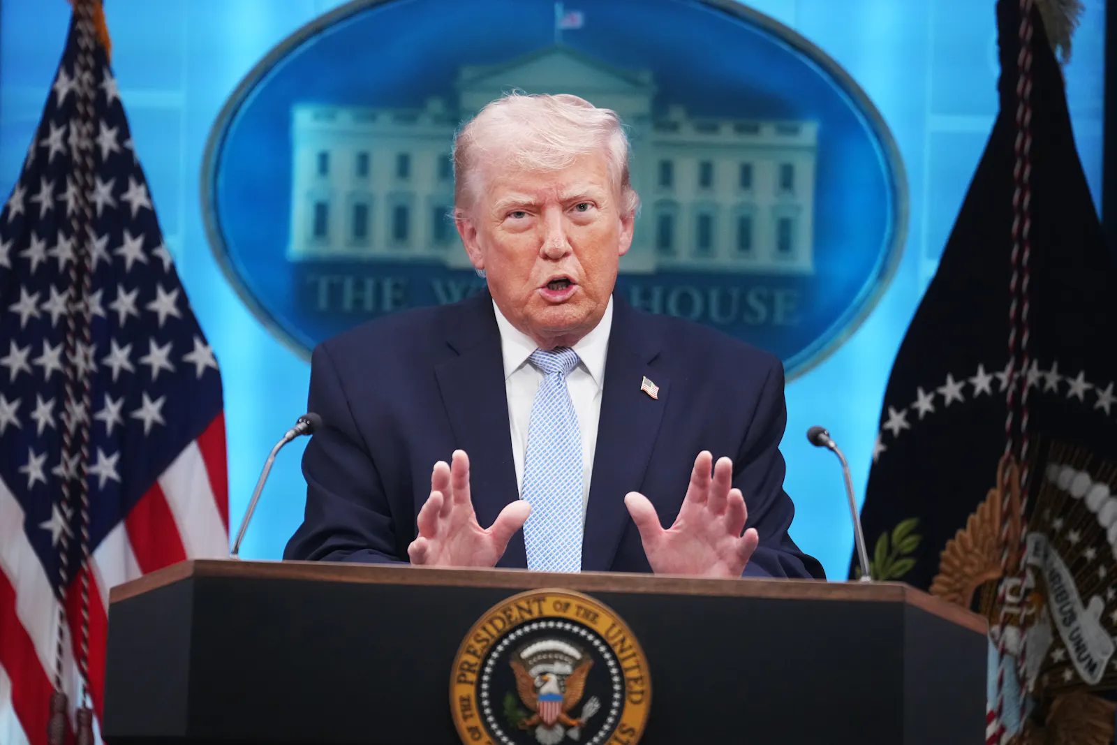 Stocks sink and oil spikes as traders price in enduring, worsening Mideast war thumbnail