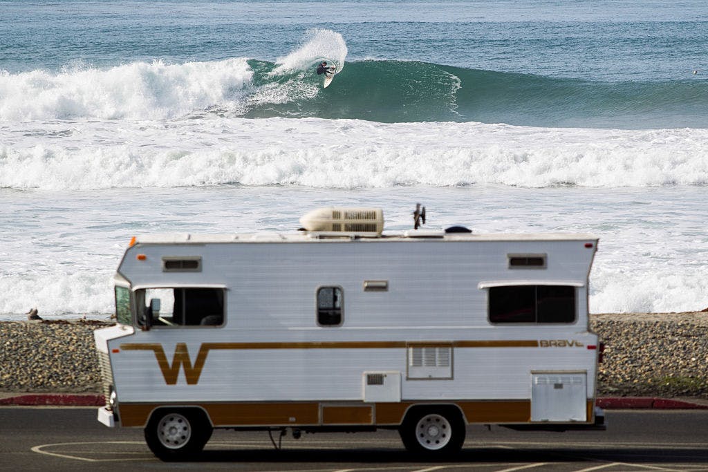 Winnebago sinks as motor home demand hits a pothole thumbnail