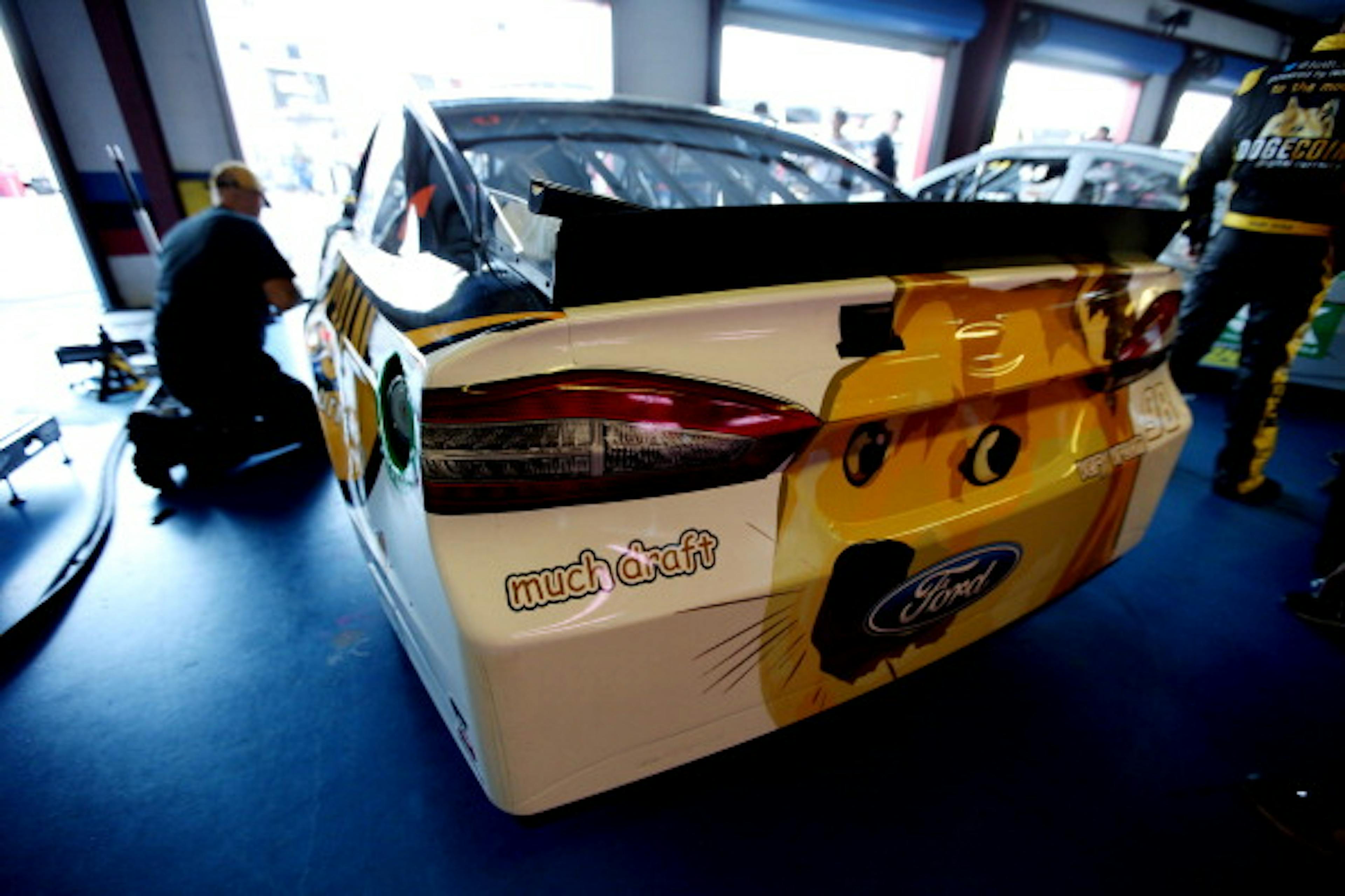 Dogecoin car