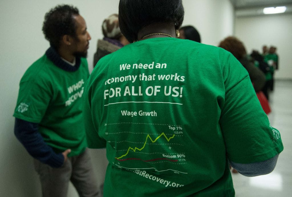 All these charts on the US job market are telling the Fed to cut rates thumbnail