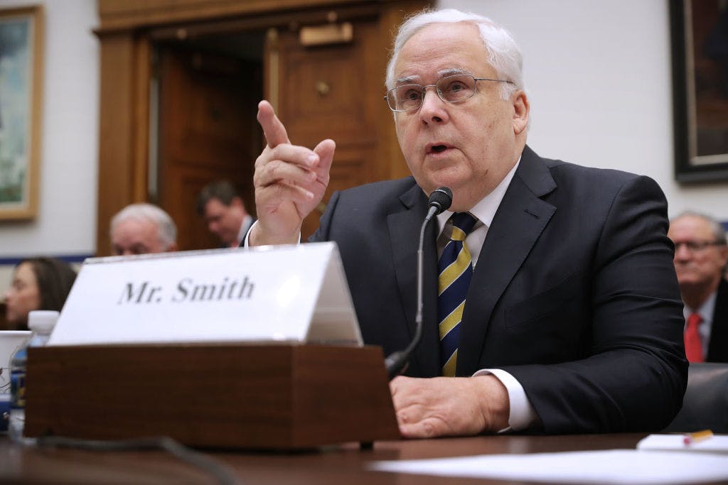 Fred Smith, the founder of FedEx who helmed the company through decades of growth, died on Saturday thumbnail