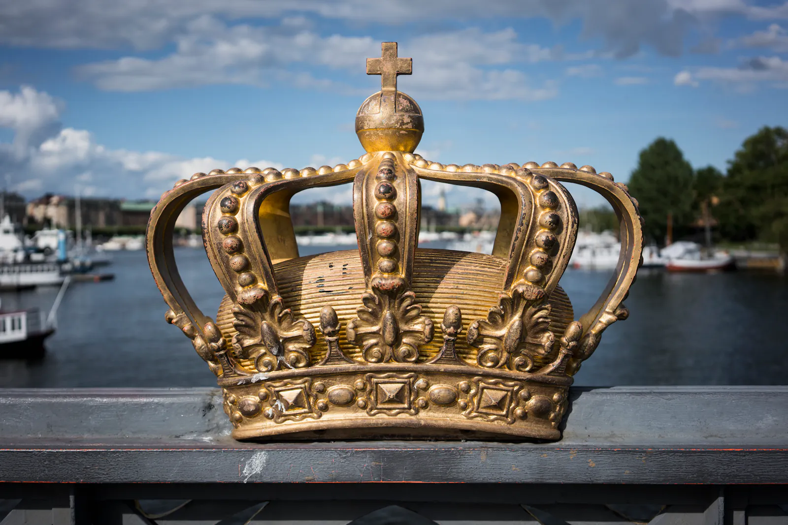 Nvidia pares gains after Amazon launches newest AI chip thumbnail