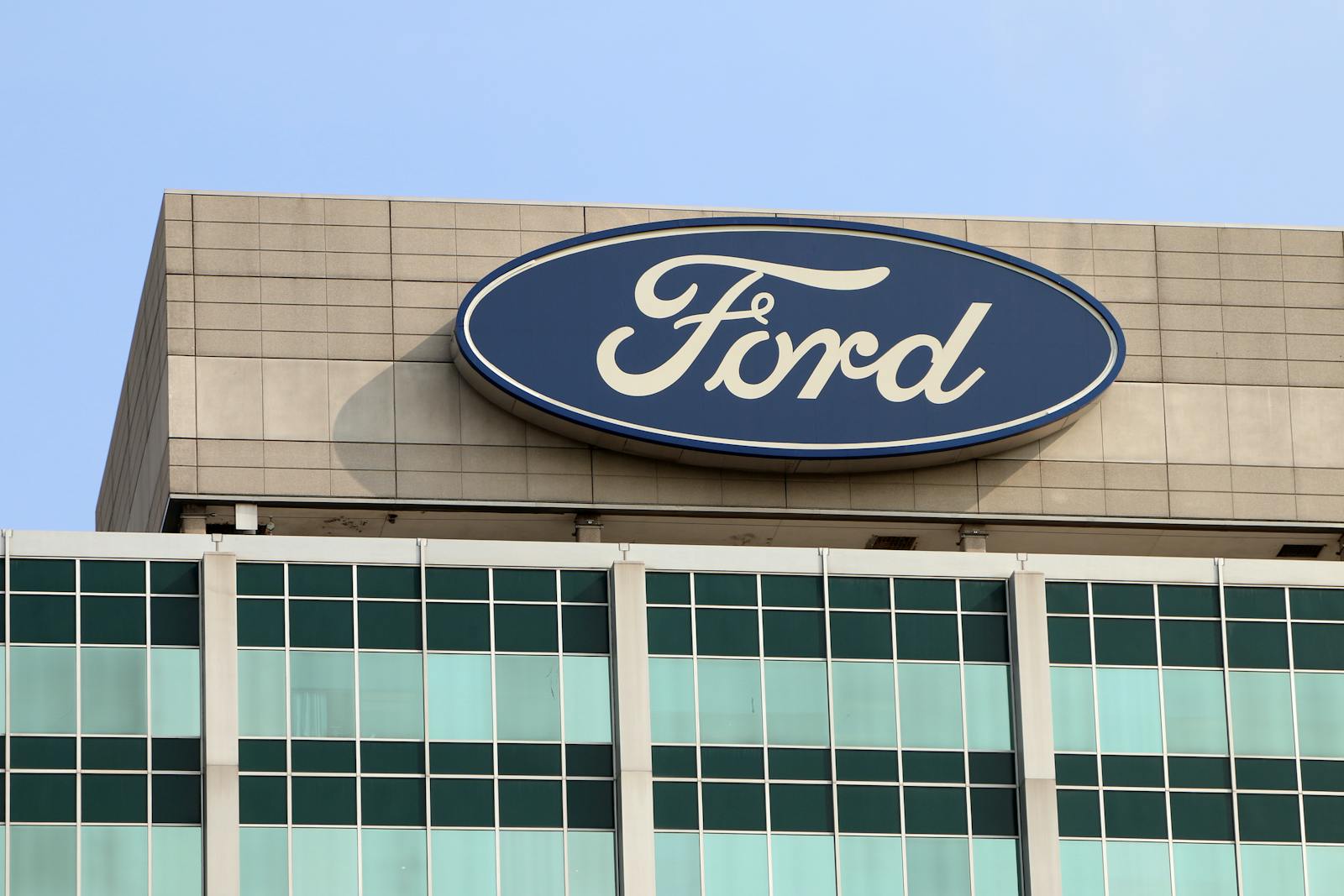 After more than a year and a half, Ford is increasing its RTO policy by one day thumbnail