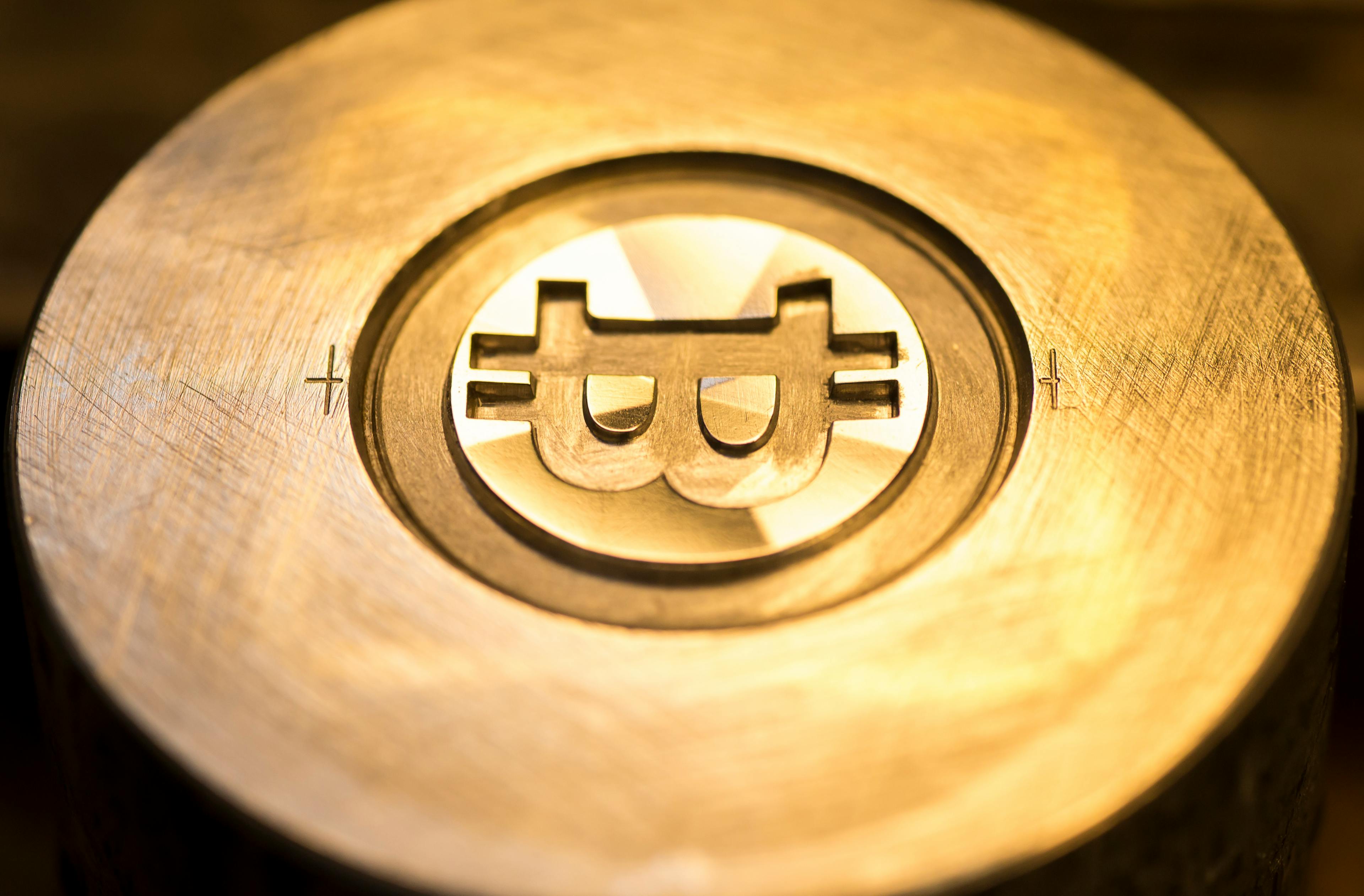 Bitcoin medal manufactured at Sakamoto Metal