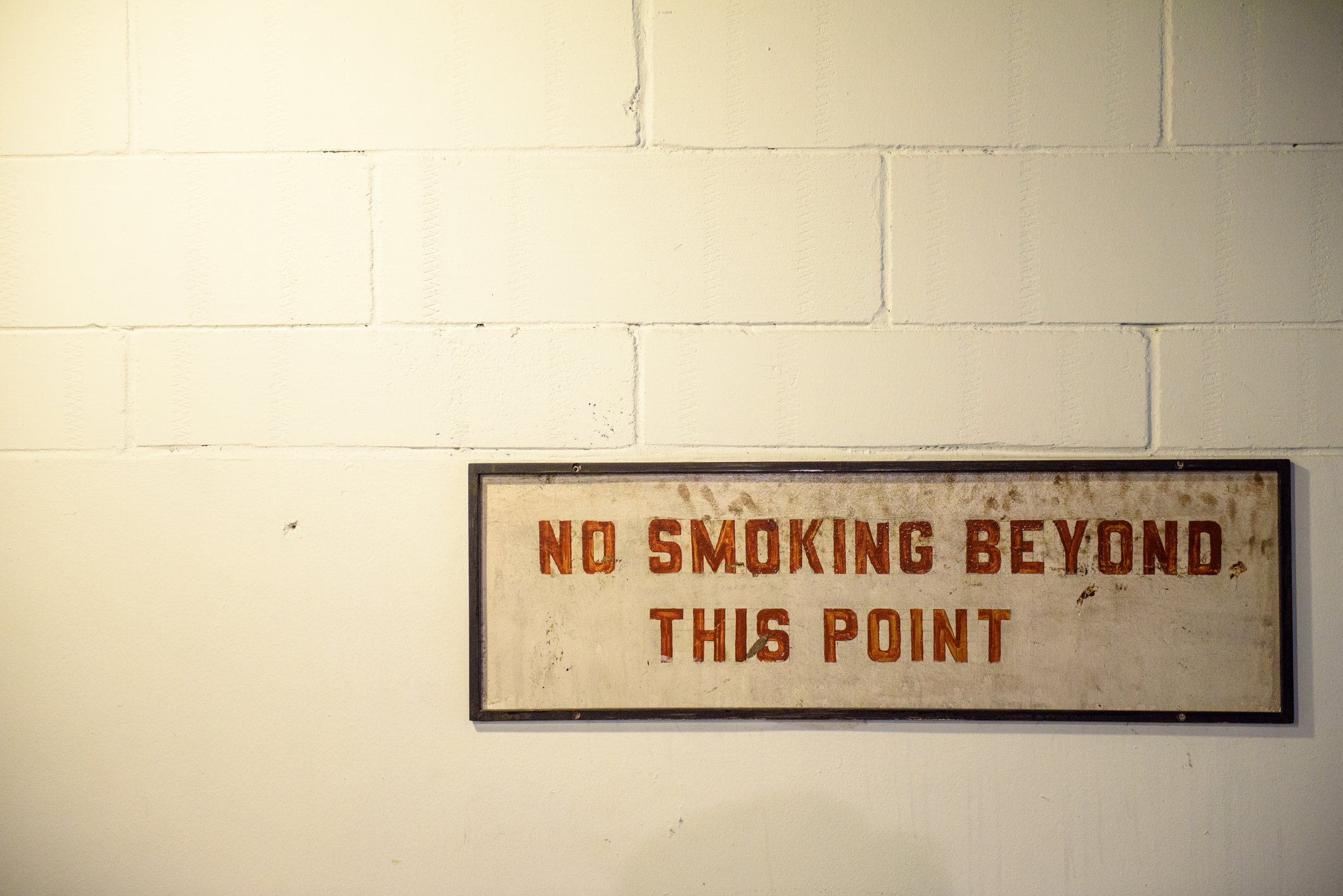 No smoking beyond this point